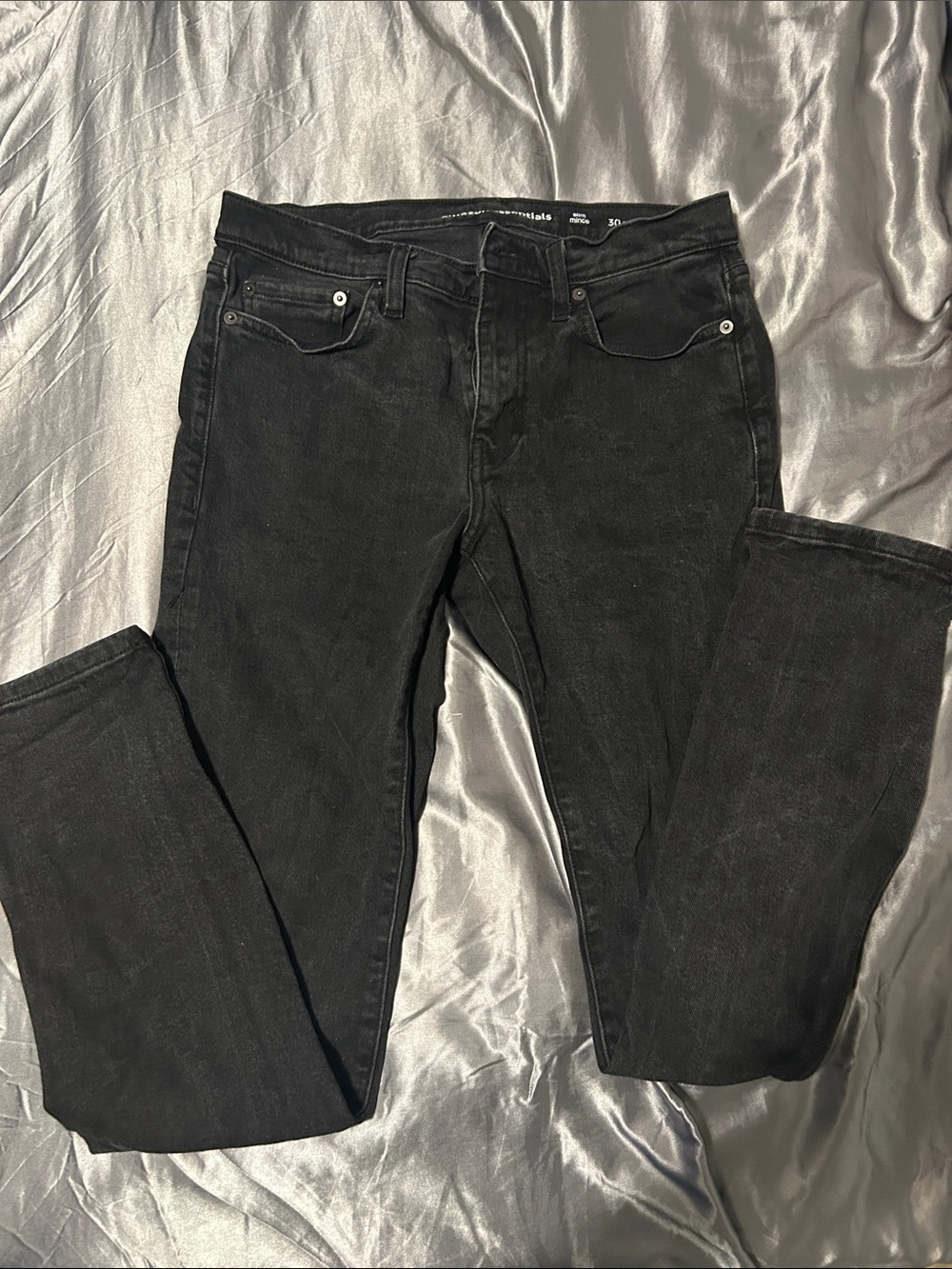 Amazon Essentials Men's Black Slim Straight Jeans